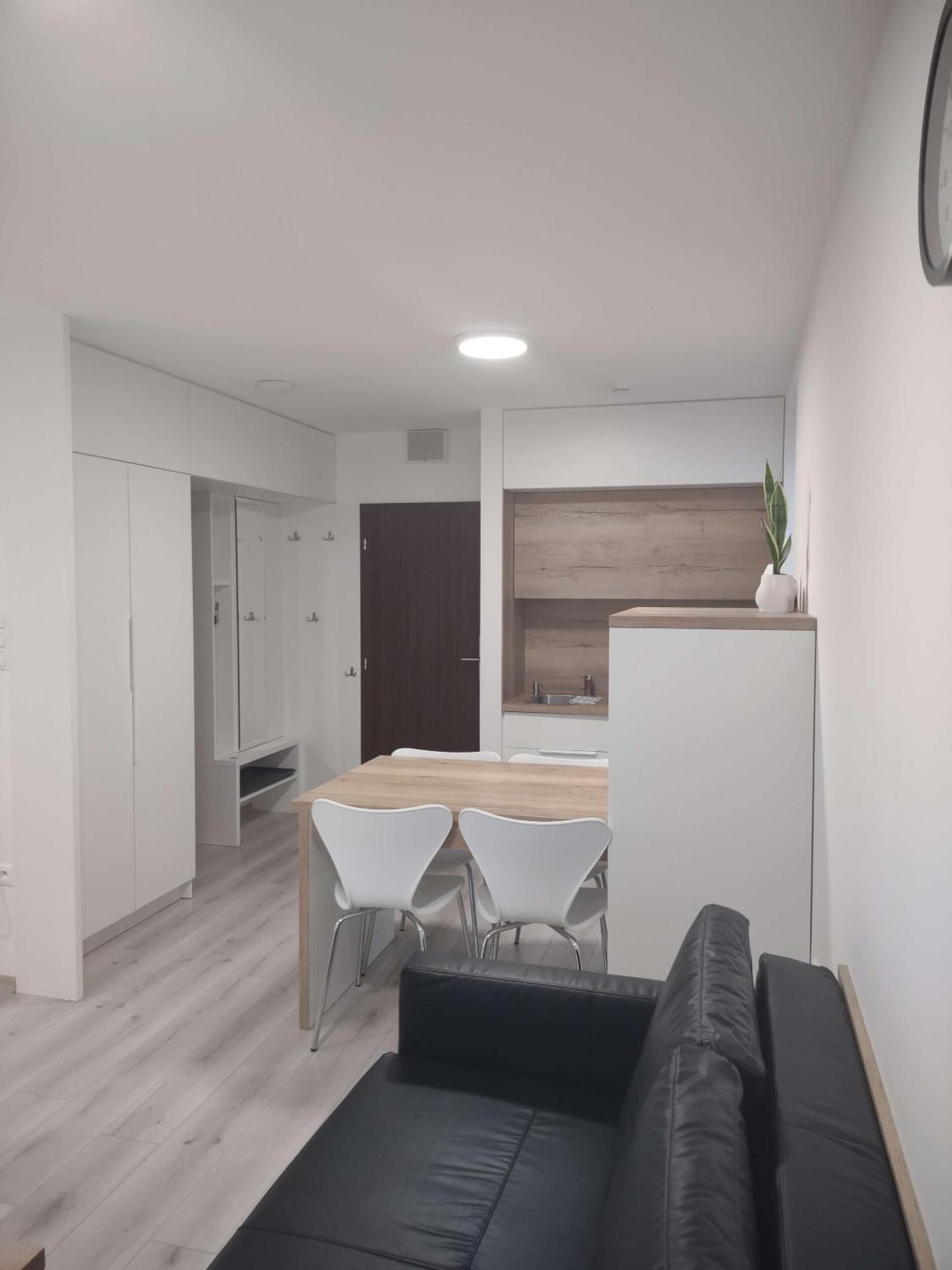 Apartman Kyjev 2 Podhájska Exteriör bild